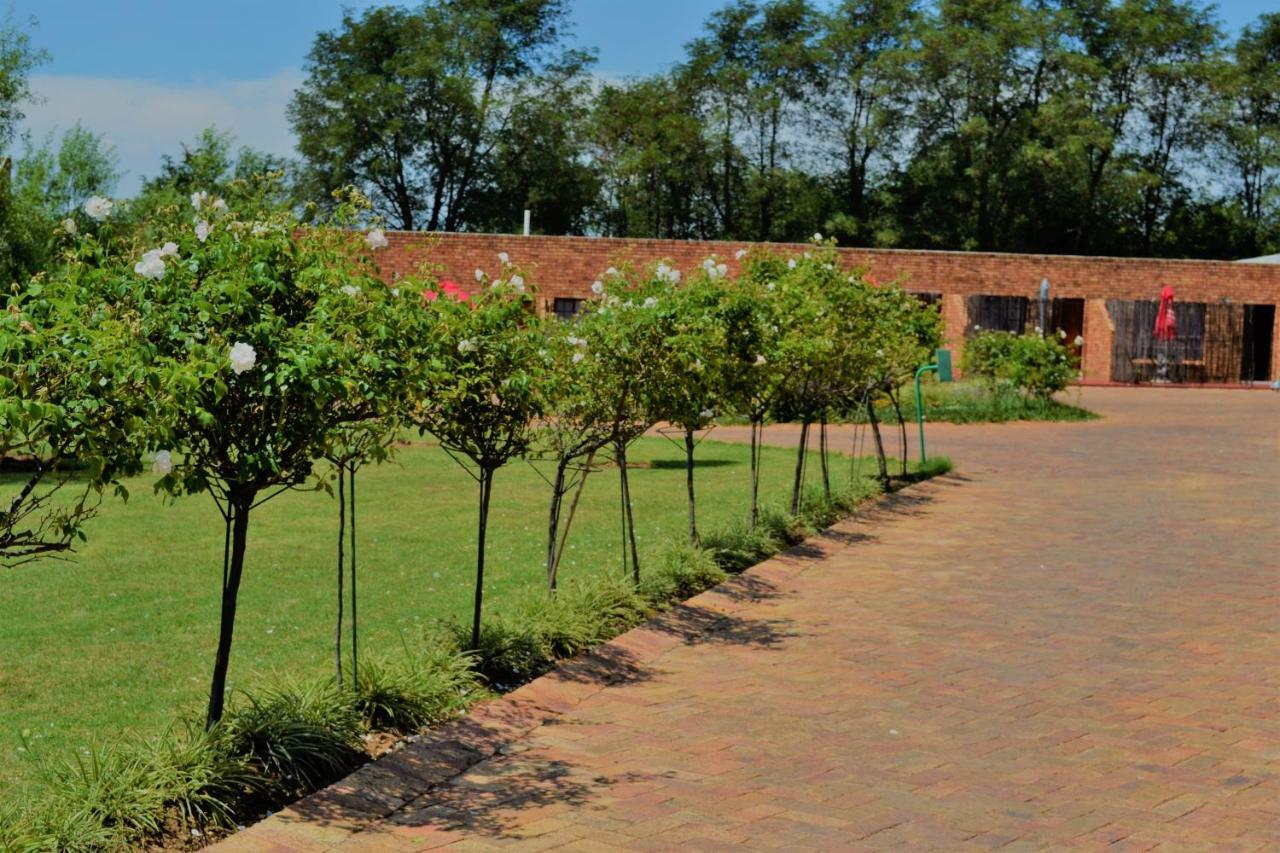 The Lazy Grape Guest Lodge & Spa Benoni Zewnętrze zdjęcie